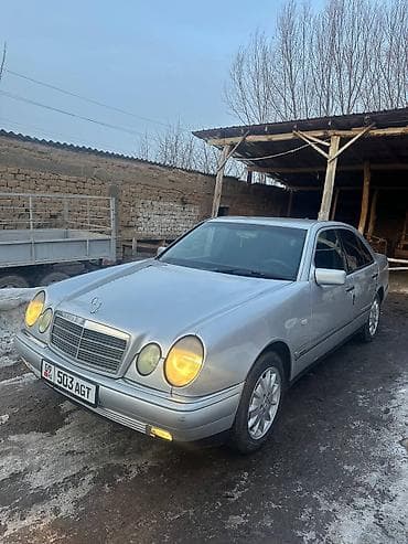 Mercedes-Benz E-Class: 1996 г., 2.3 л, Механика, Бензин, Седан