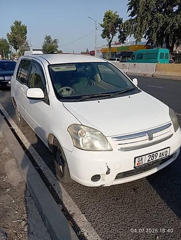 sprinter 2 7: Toyota Raum: 2003 г., 1.5 л, Бензин, Хэтчбэк — 2