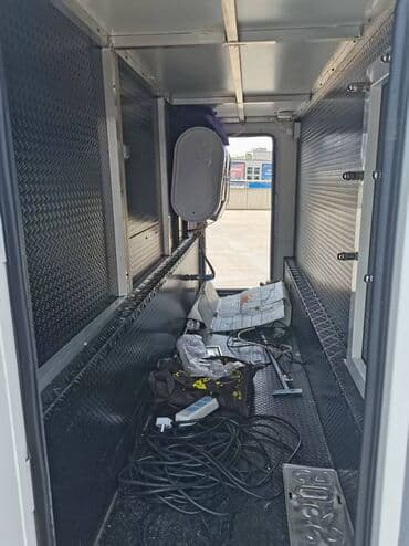 дом в колесах: Iveco Daily: 2020 г., 3 л, Автомат, Бензин, Фургон — 15