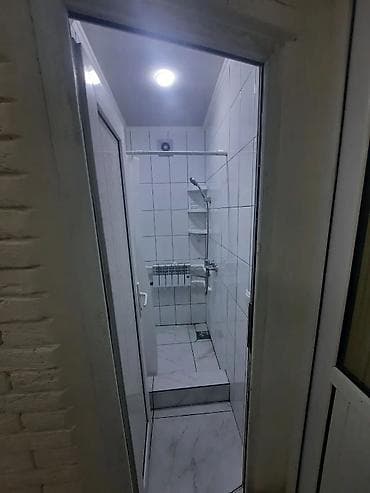 сдаю комнату аламединский рынок: 8 м², С мебелью — 9