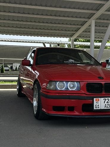 продать скутер: BMW 3 series: 1992 г., Седан — 2