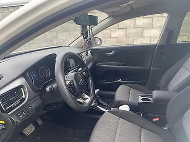 opel record: Kia Stonic: 2018 г., 1.6 л, Автомат, Дизель, Кроссовер — 5