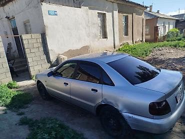 Унаа сатуу: Audi A4: 1996 г., 1.8 л, Кол менен иштөөчү, Бензин, Седан — 4