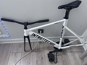 Шоссейный велосипед, Рама M (156 - 178 см), Б/у
