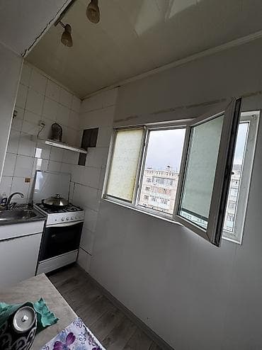 Кыймылсыз мүлк: 2 бөлмө, 54 м², 106-серия, 9 кабат, Эски ремонт — 10