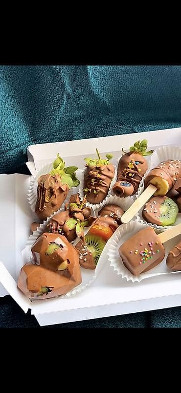 Наборы фруктов в бельгийском шоколаде Callebaut - Ассорти клубники в