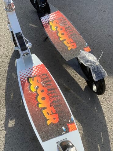 одежды для новорожденных: Двухколесные самокаты с большим размером колёса 200мм. На возраст от — 5