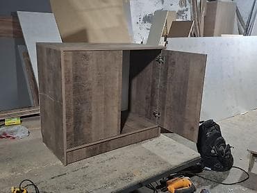 Обувная тумба / прихожка
по середине есть полки в длину