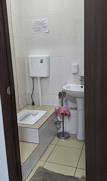 Коммерциялык мүлк: Кеңселерди ижаралоо, 150 м², Турак комплексинде, Өзүнчө ашканасы менен, Өзүнчө кире бериши менен, Өзүнчө санитардык түйүнү менен — 7