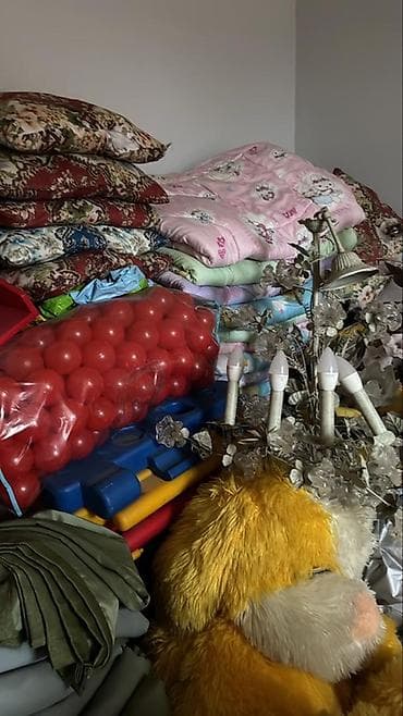 Набор различных товаров для дома и детской