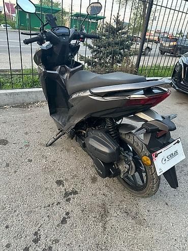 65 style: Макси-скутер 150 куб. см, Бензин, Б/у — 4