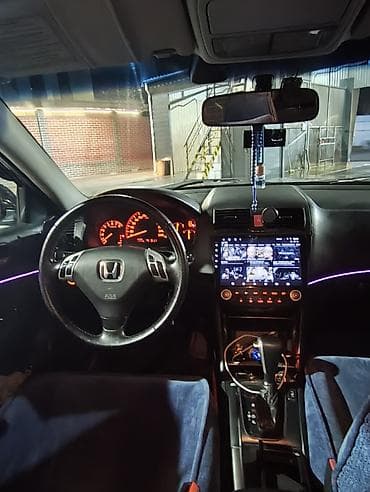 Honda Accord: 2004 г., 2 л, Автомат, Газ, Седан — 4