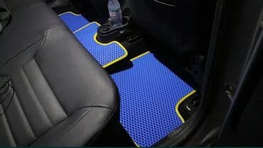 киров: Eva Төшөмөлдөр Салон үчүн Mazda — 3