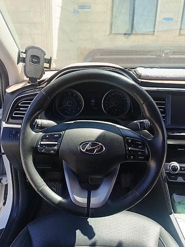 Hyundai Avante: 2019 г., 1.6 л, Автомат, Бензин, Седан — 9