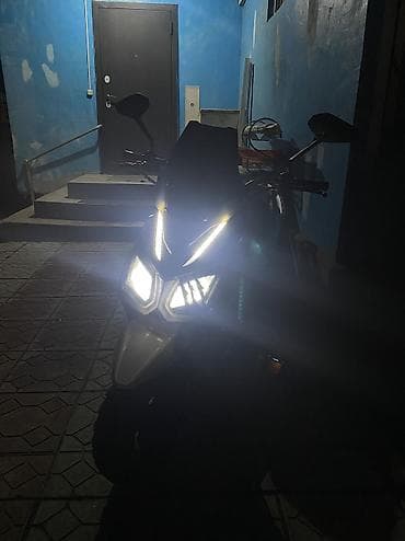 Кумурска мотороллер: Скутер 50–125 см³ (визуально класс 50 куб.) в спортивном обвесе — 10