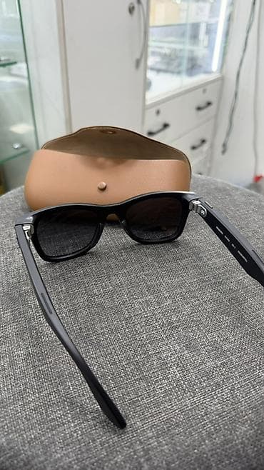 Аксессуарлар: Умные очки Ray‑Ban Meta Wayfarer (Gen 2) от EssilorLuxottica — 4
