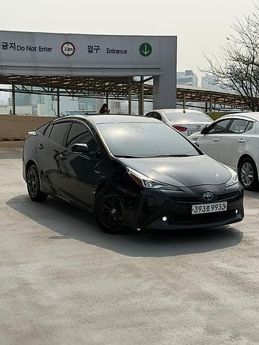 rav4 2021: Toyota Prius: 2020 г., 1.8 л, Вариатор, Гибрид, Хэтчбэк — 3