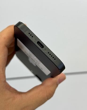 рассрочка айфона: IPhone 16e, Б/у, 128 ГБ, Черный, Чехол, В рассрочку, 100 % — 5