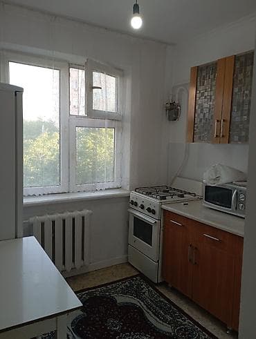 69: 1 комната, 32 м², 5 мкр 104 серия, 4 этаж — 10