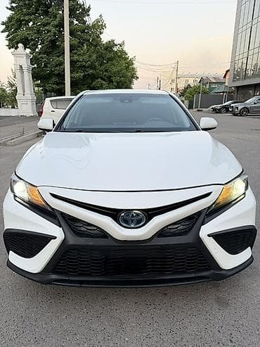 Продажа авто: Toyota Camry: 2021 г., Автомат, Гибрид, Седан — 4