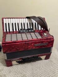 Барабаны: Продаю Германский аккордеон абалы жакшы уйронуго ынгайлуу футляры жок — 3