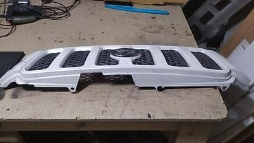 lend cruizer: Решетка радиатора Toyota Б/у, Оригинал — 4