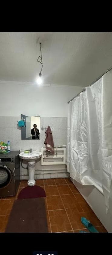 комната в аренду бишкек: 65 м², 4 комнаты, Без подселения — 4