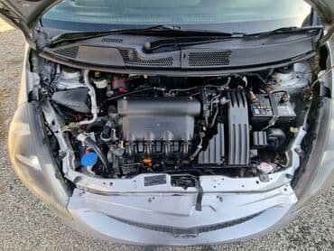 продажа дешевых автомобилей: Honda Fit: 2003 г., 1.3 л, Автомат, Бензин, Хэтчбэк — 4