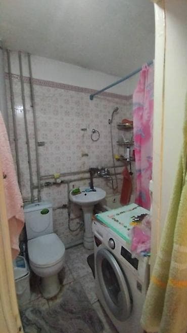 Продажа квартир: 3 комнаты, 58 м², 7 мкр 104 серия, 3 этаж, Требуется ремонт — 5