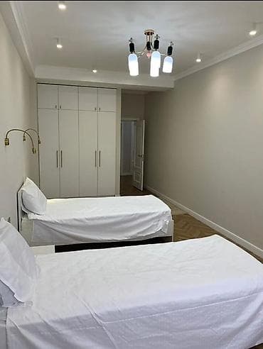 Кыймылсыз мүлк: 3 бөлмө, Чогуу жашоосу жок, Толугу менен эмереги бар — 10