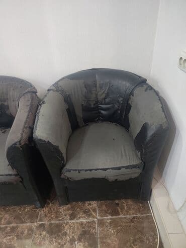 требуется мягкой мебели: Отдам даром !!!!!!! Комплект мягкой мебели: диван на двоих и два — 2