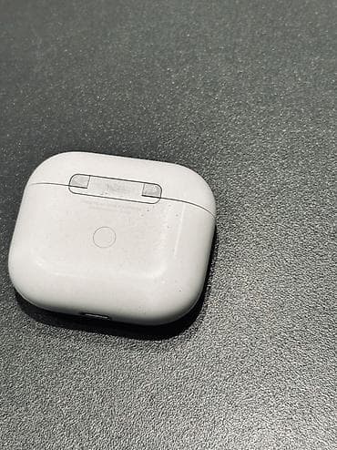 поис: Беспроводные наушники Apple AirPods Pro с зарядным кейсом - Активное — 3