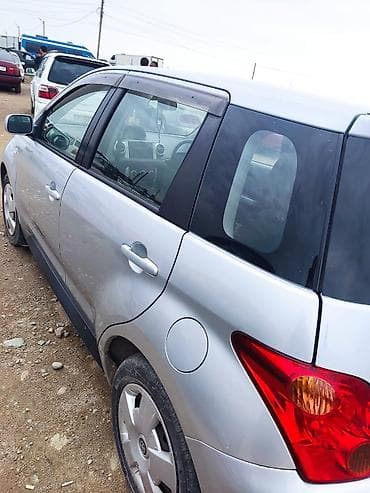 samara lada: Toyota Ist: 2002 г., 1.3 л, Автомат, Бензин, Хэтчбэк — 4