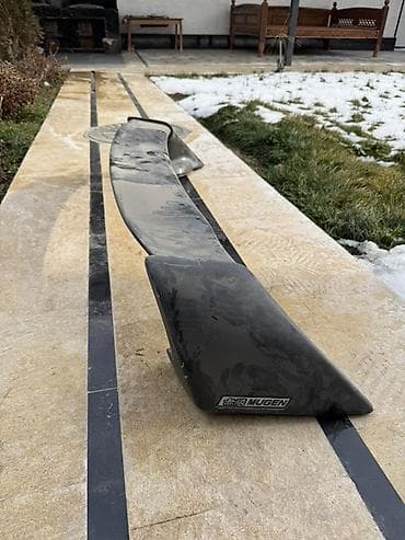 reno logan: Задний спойлер Honda 2020 г., Б/у, Оригинал — 3