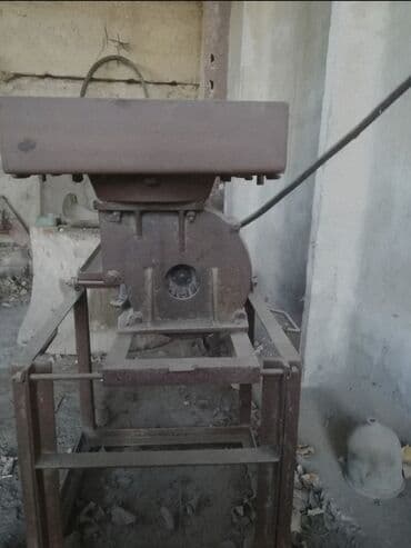 купить наковальню кузнечную: Продаю горн кузнечный заводской 
Улитка чугун мотор трехфазный — 2