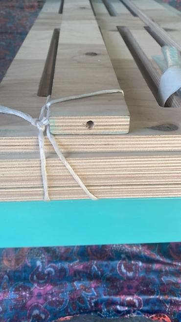 кровать детская с бортиком: Детская кровать с бортиками, разборная. 140 на 80 см - Материал — 4