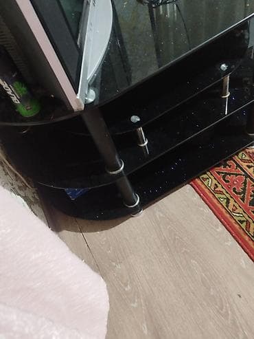 Офис эмереги: Телевизордун шкаф жана стенди, Колдонулган, Полго орнотулма, Айнек, Өзү алып кетүү, Акылуу жеткирүү, түсү - Кара — 3