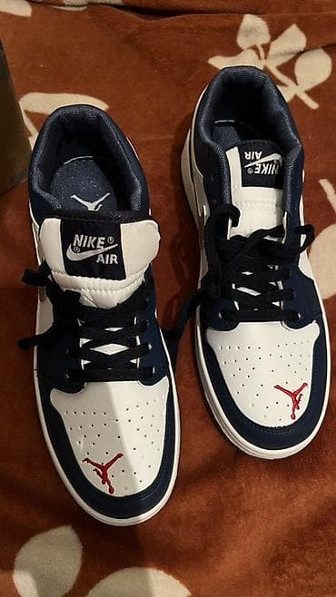 Кроссовки Nike Air (низкие) - Цвет: темно‑синий/белый с красным