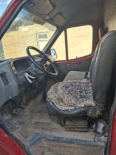 фара форд: Фургон Ford Transit (пассажирско-грузовой) Основные особенности: - — 3