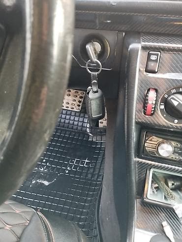 e53 4 8: Mercedes-Benz W124: 1994 г., 2.8 л, Автомат, Бензин, Седан — 6