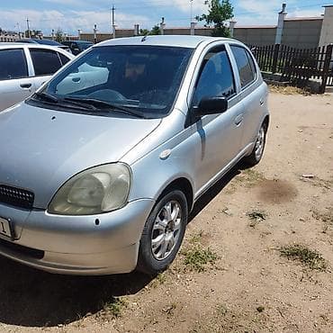 ярис 2: Toyota Yaris: 2001 г., 1 л, Механика, Бензин, Хэтчбэк — 3