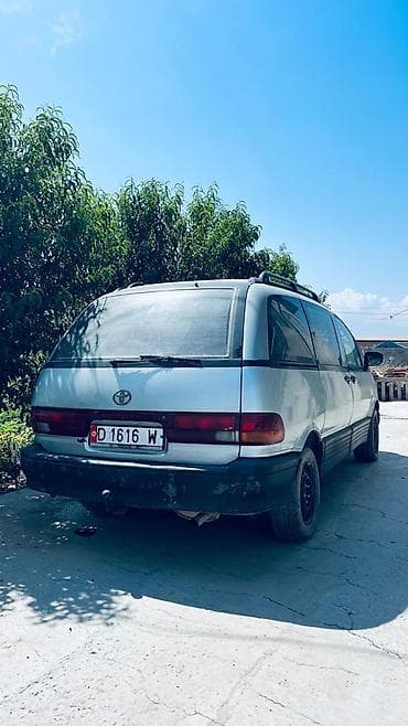 260: Toyota Previa: 1992 г., 2.5 л, Механика, Газ, Минивэн — 5