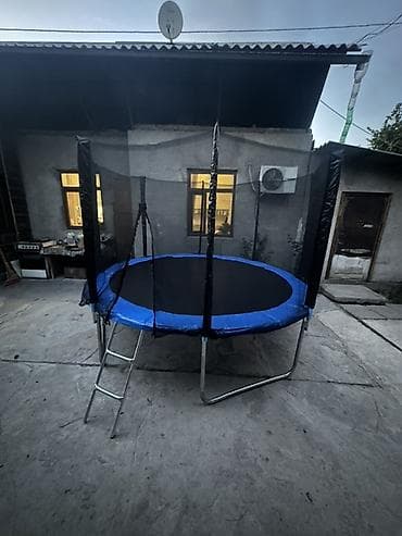 Балдар дүйнөсү: Батут Каркастык, Жаңы — 1