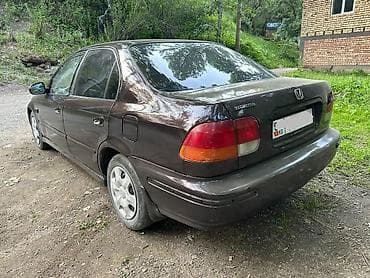 Унаа сатуу: Honda Civic: 1997 г., 1.4 л, Кол менен иштөөчү, Бензин, Седан — 3