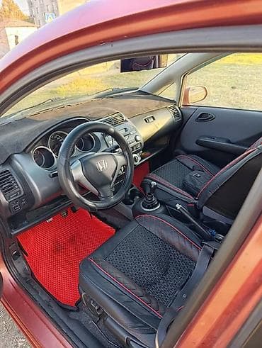 jazz: Honda Fit: 2005 г., 1.4 л, Механика, Бензин, Хэтчбэк — 2