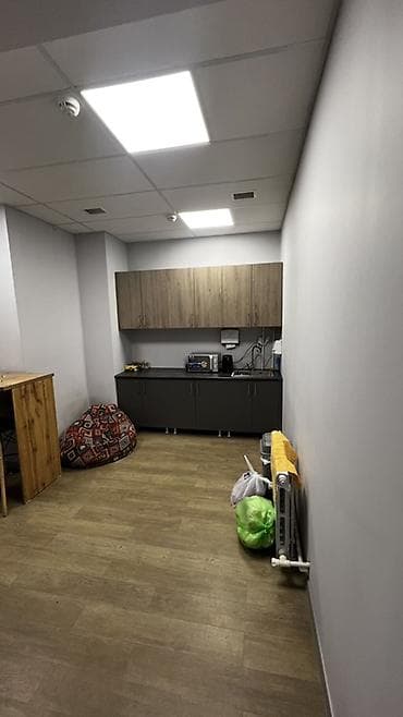 Коммерческая недвижимость: Аренда офисов, 105 м², В бизнес центре, С оборудованием — 4