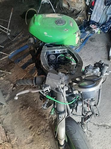 suzuki 200: Спортбайк Suzuki, 1100 куб. см, Бензин, Взрослый, Б/у — 6