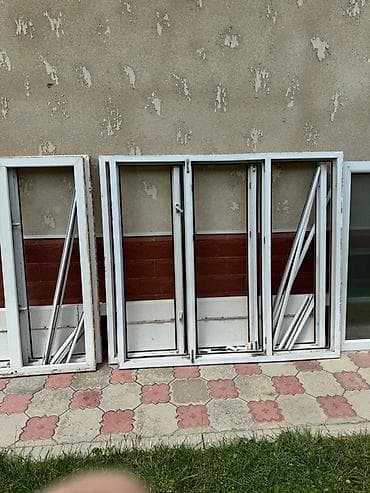 ПВХ окна и двери, демонтированные из частного дома. Состав: -