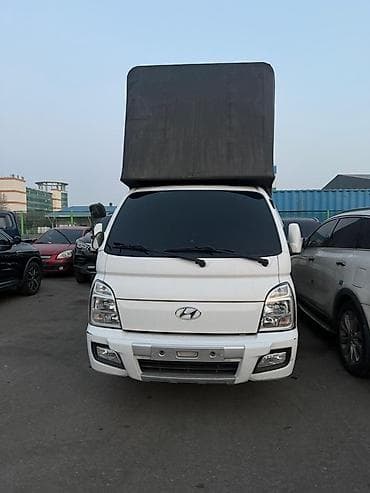 Легкий грузовик, Hyundai, Стандарт, 1,5 т, Б/у at lalafo.kg Легкий грузовик, Hyundai, Стандарт, 1,5 т, Б/у
