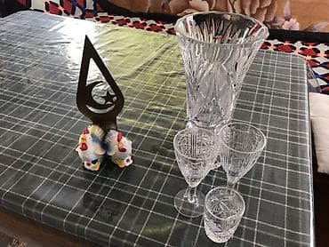 сколько стоит кухонный гарнитур в бишкеке: Набор из хрусталя и декоративных предметов Состав: - Хрустальная ваза — 1